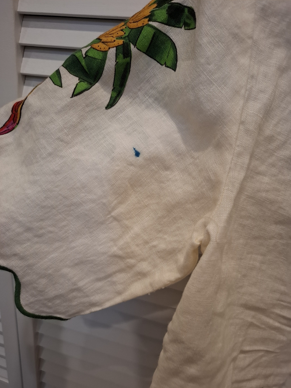 Farm Rio XS Parrot Embroidered Linen Top - Cream & Green, Stain On Sleeve - Picture 4 of 5